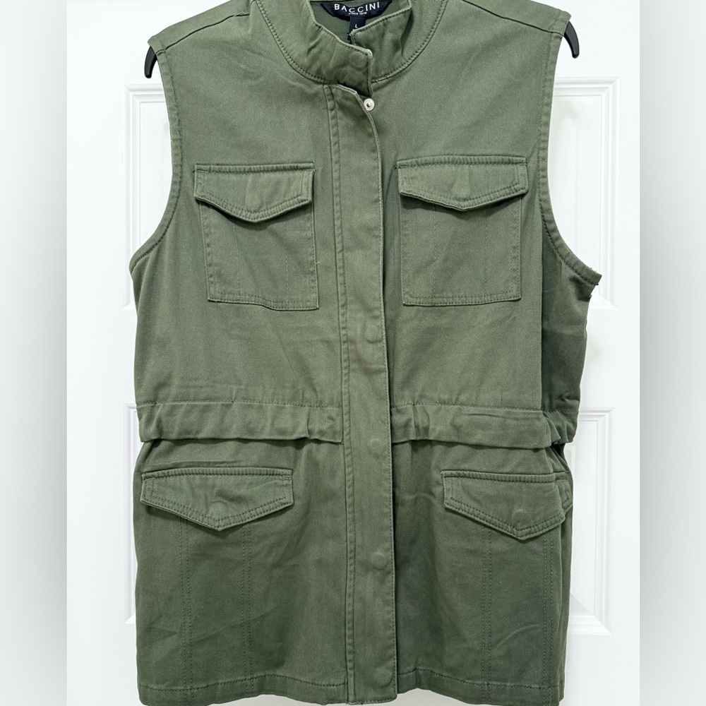 Olive Green Utility Sleeveless Vest - Picture 2 of 7